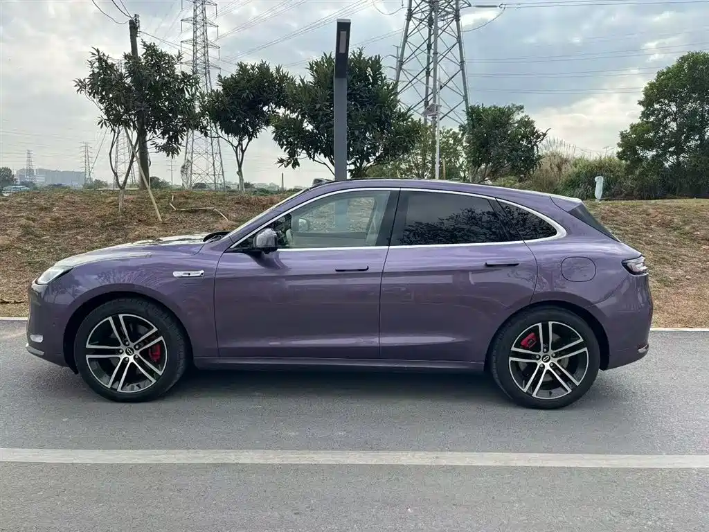 Wenjie M5 2025 extended range Ultra four-wheel drive version купить на сайте DeffCars