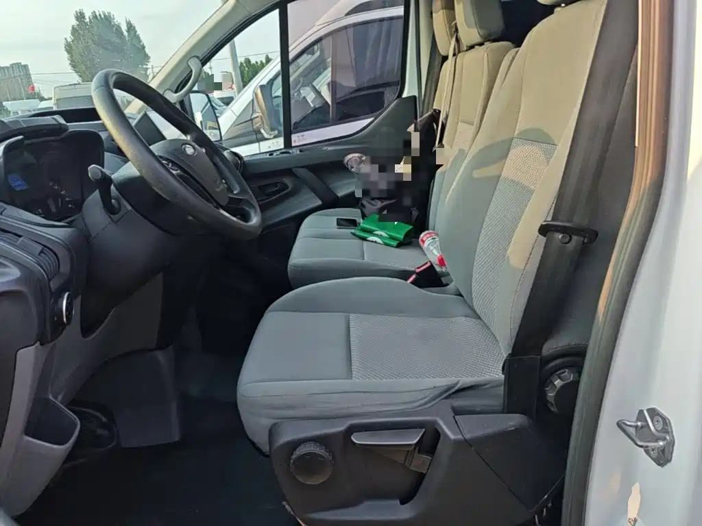 Transit 2019款 2.0T柴油多功能商用车中轴中顶6座国VI купить на сайте DeffCars
