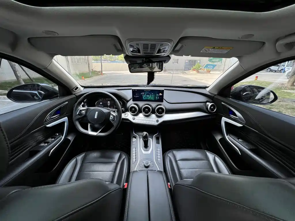 Wei brand VV7 2020 2.0T flagship model купить на сайте DeffCars