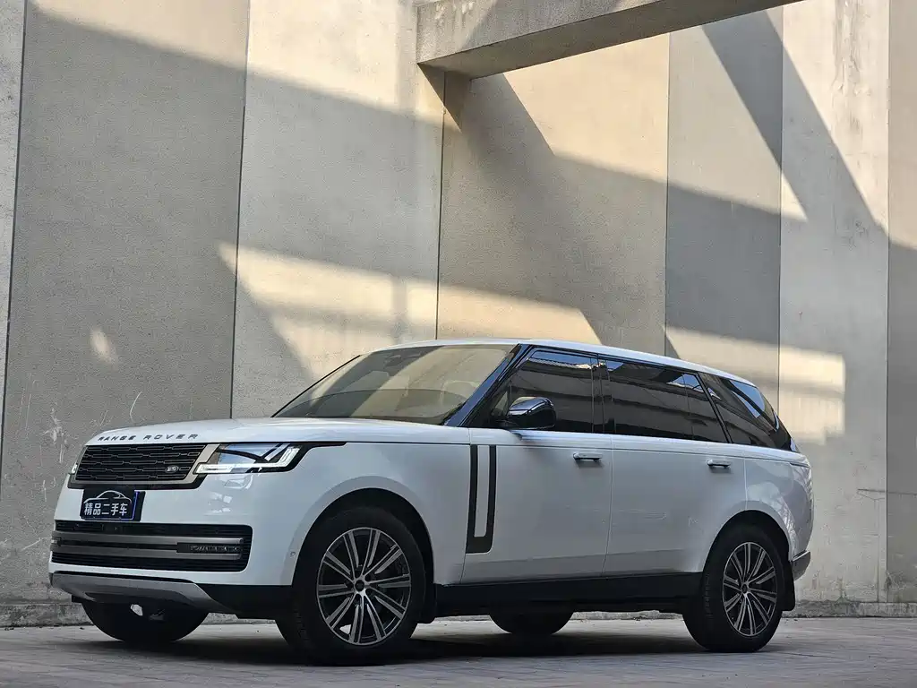 Range Rover 2025 3.0 L6 400PS Extended Edition купить на сайте DeffCars