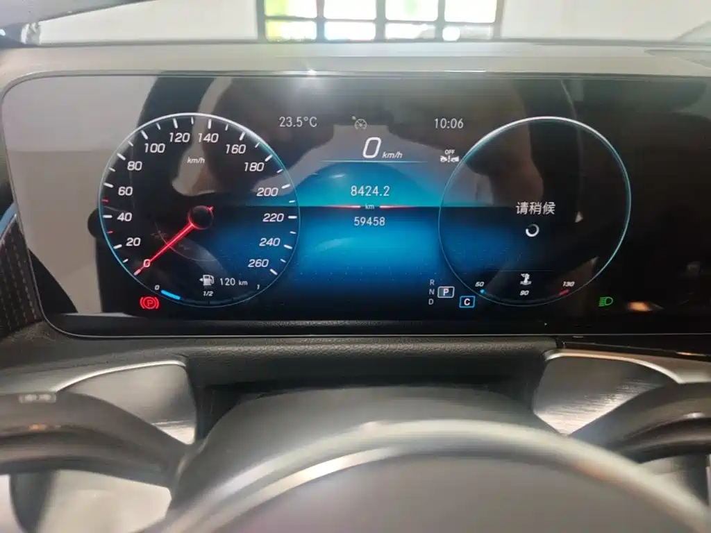 Mercedes-Benz GLB 2023 GLB 220 Dynamic купить на сайте DeffCars