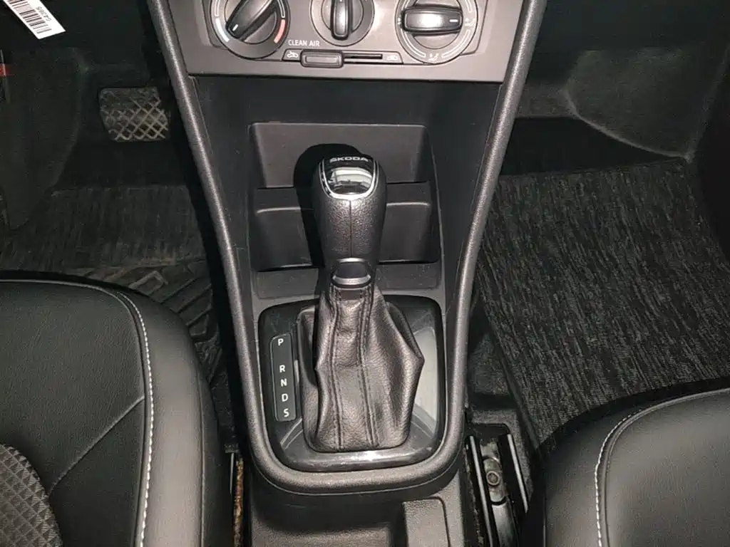 Xindong (Rapid Spaceback) 2016 Modified 1.6L Automatic Pioneering Edition купить на сайте DeffCars