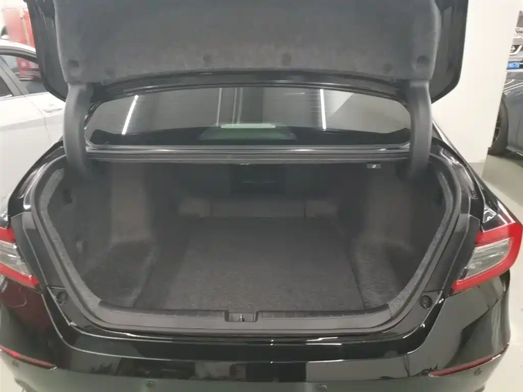 Accord 2022 260TURBO Deluxe Edition купить на сайте DeffCars