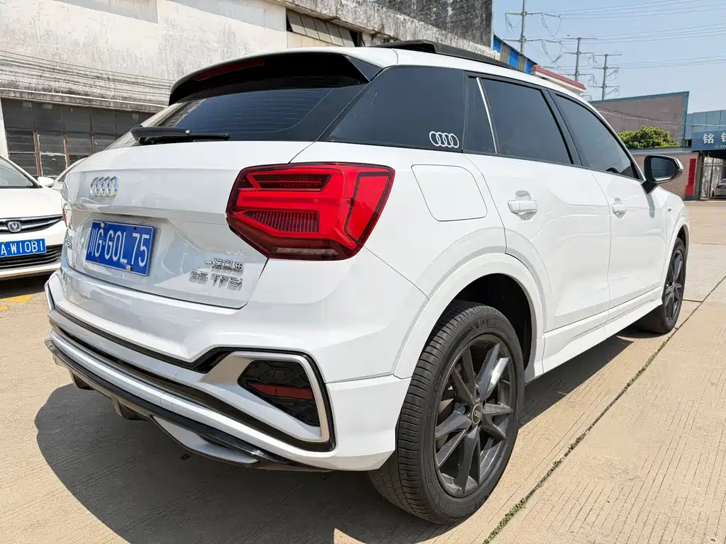 Audi Q2L 2022 35 TFSI aggressive and dynamic model купить на сайте DeffCars