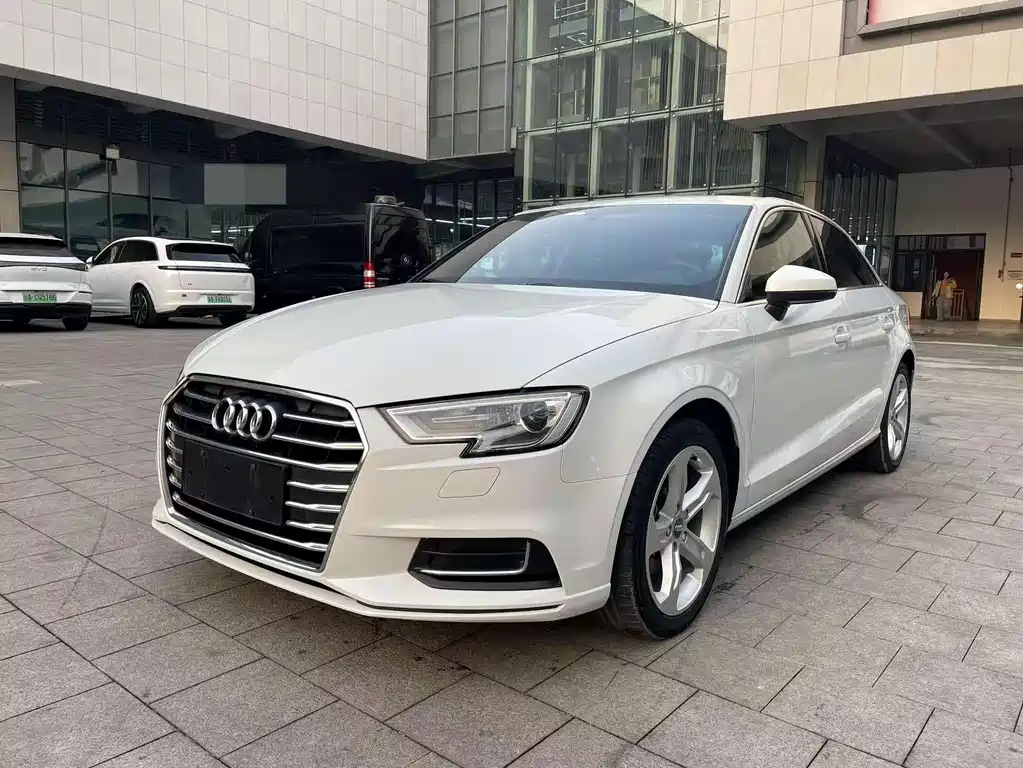 Audi A3 2019 Limousine 35 TFSI Enterprising National V купить на сайте DeffCars