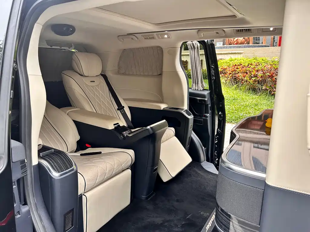 Trumpchi M8 2021 Master Series 390T Four-Seater Honor Edition купить на сайте DeffCars