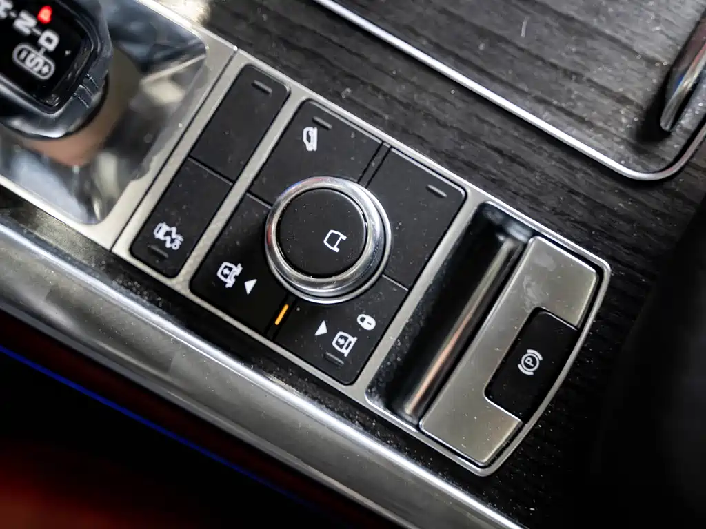 Range Rover Sport 2021 3.0 L6 Black Edition купить на сайте DeffCars