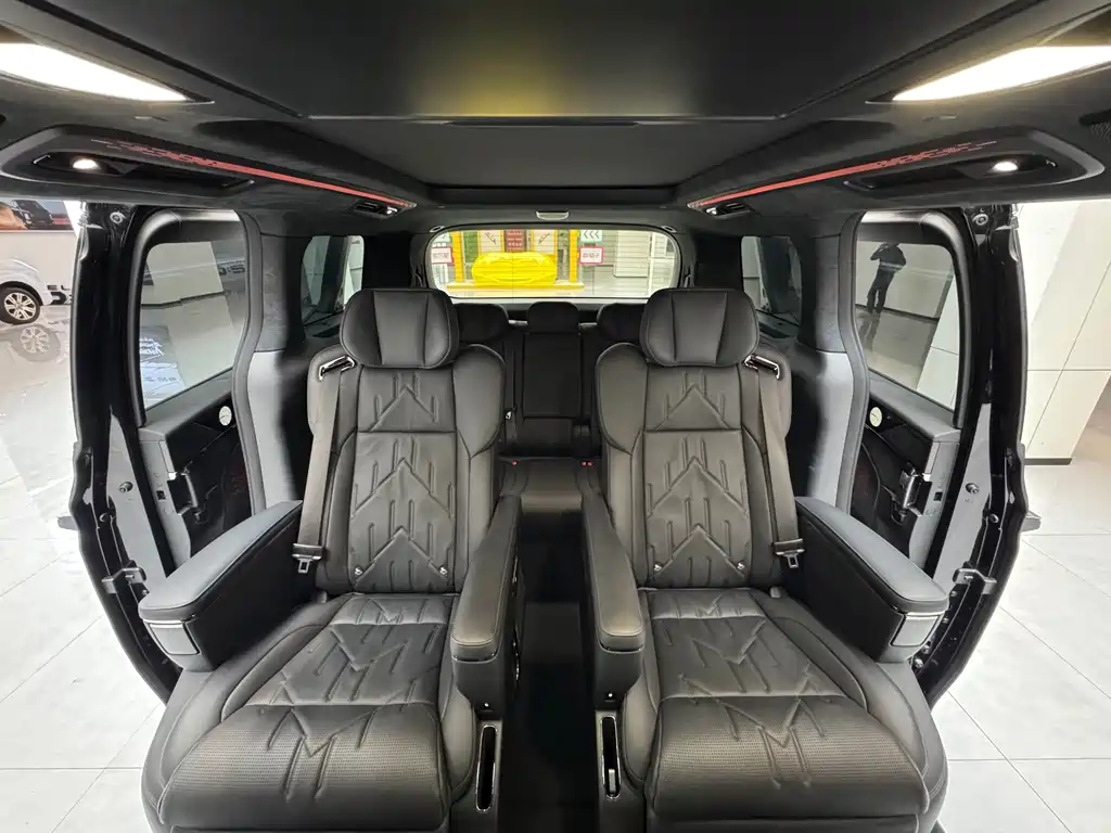 Jikrypton 009 2024 seven-seat aisle version four-wheel drive 108kWh купить на сайте DeffCars