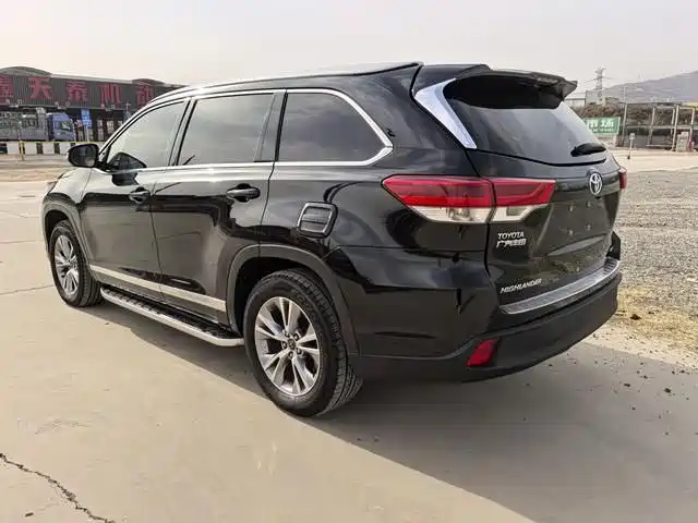 Highlander 2018 2.0T four-wheel drive elite version 7 seats National V купить на сайте DeffCars
