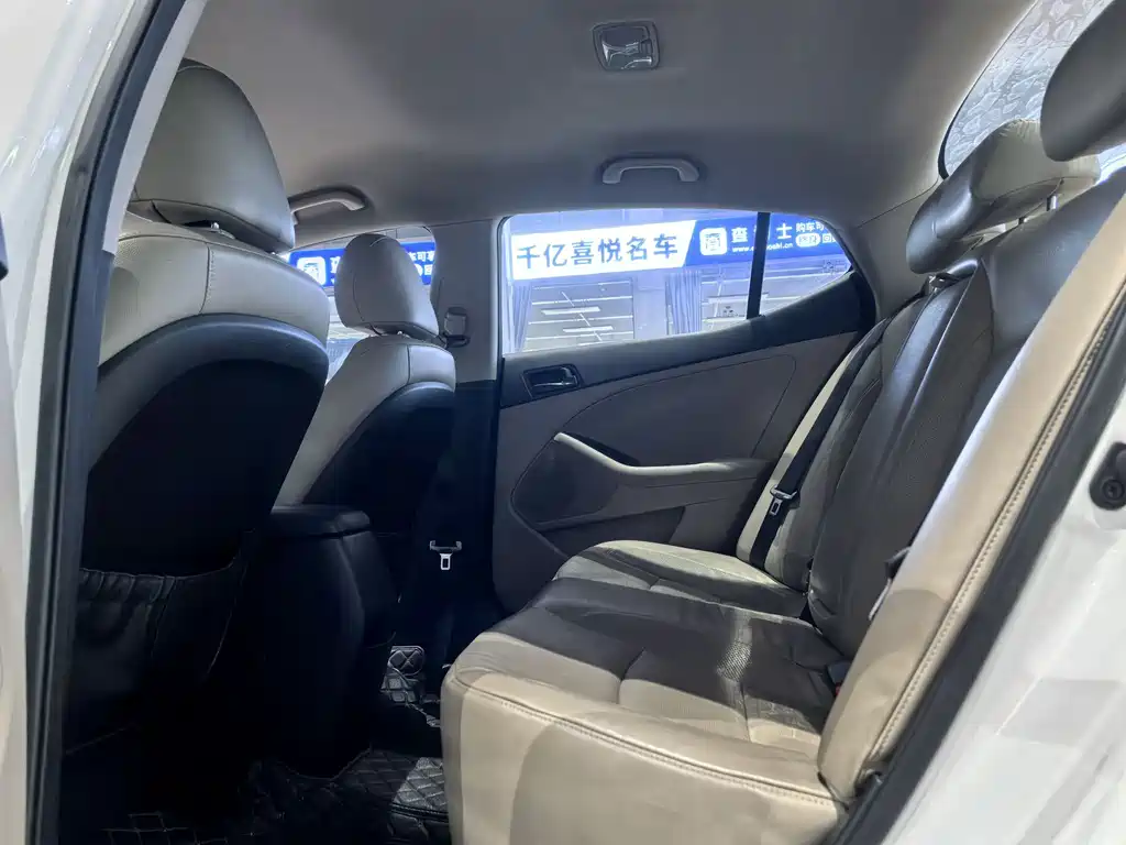 Kia K5 2015 2.0L automatic GL купить на сайте DeffCars