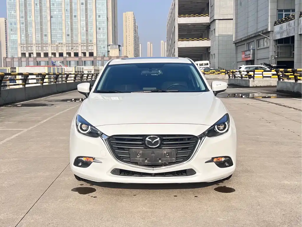 Mazda3 Angkesela 2019 Cloud Control Edition Sedan 1.5L Automatic Luxury Type National V купить на сайте DeffCars