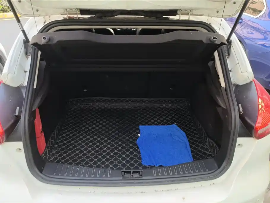 Focus 2017 Hatchback EcoBoost 180 Automatic Elite купить на сайте DeffCars