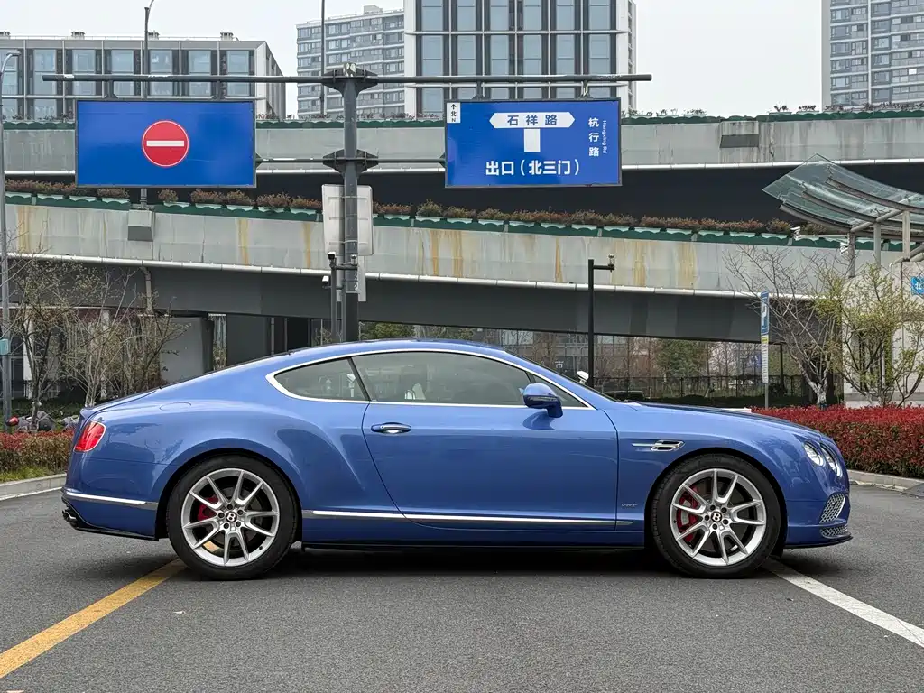 Continental 2017 4.0T GT V8 S Standard Edition купить на сайте DeffCars