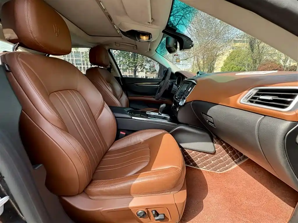Ghibli 2014 3.0T Standard Edition купить на сайте DeffCars