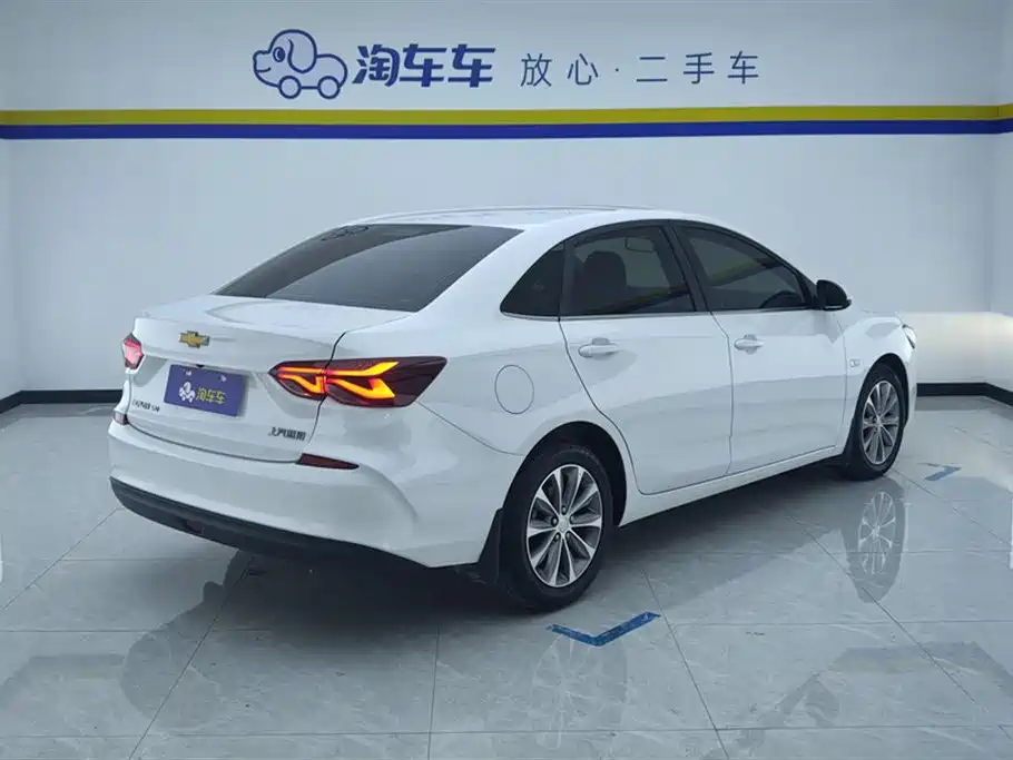 Cruze 2022 320 Automatic Sunroof Edition купить на сайте DeffCars