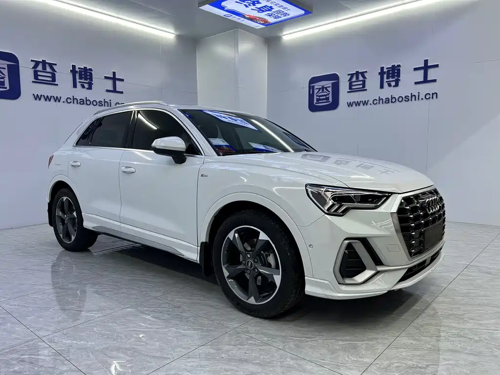 Audi Q3 2023 35 TFSI Fashionable and Dynamic (1.4T) купить на сайте DeffCars
