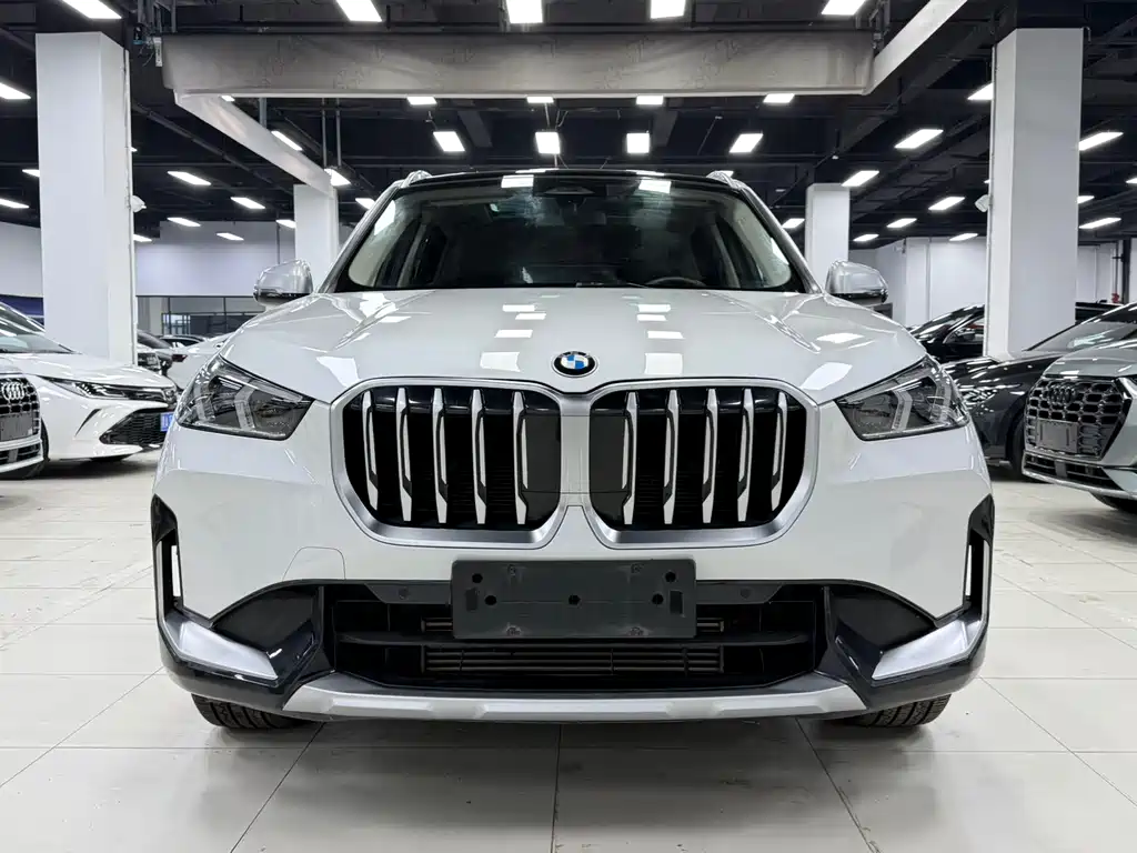 BMW X1 2023 sDrive20Li X Design Package купить на сайте DeffCars