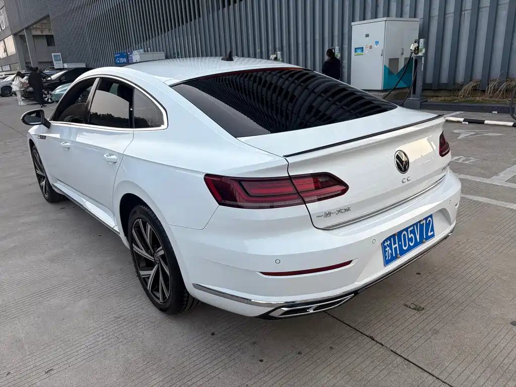 FAW-Volkswagen CC 2021 330TSI Dazzling Edition купить на сайте DeffCars