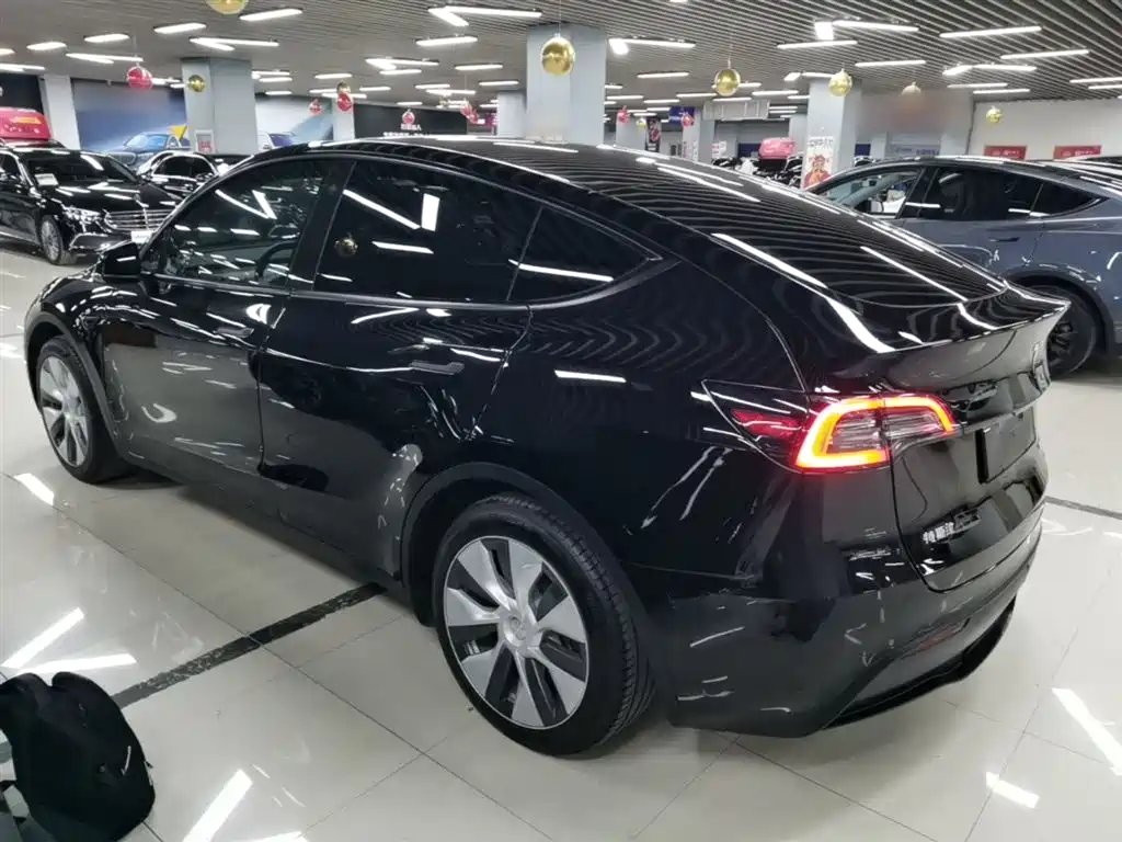Model Y 2022 rear-wheel drive version купить на сайте DeffCars