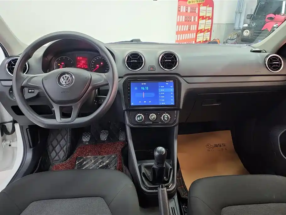 Jetta 2017 1.5L manual fashion model купить на сайте DeffCars