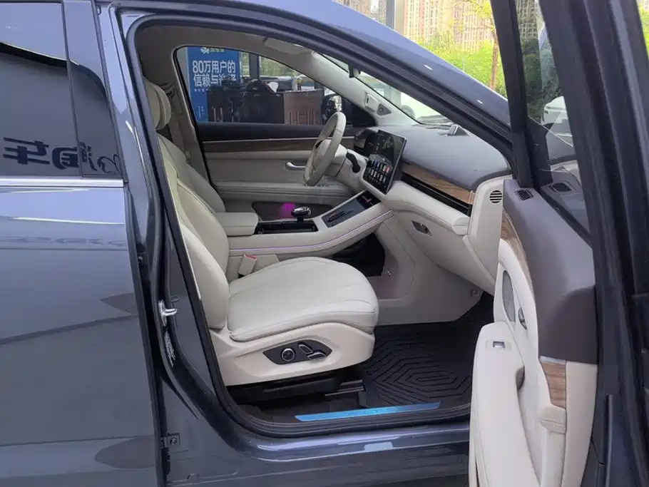 Aito M7 2024 1.5T smart drive four-wheel Max version 6 seats купить на сайте DeffCars