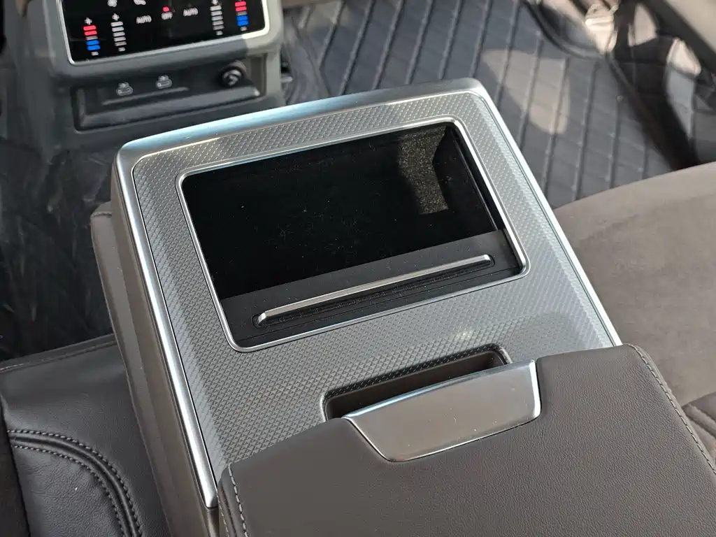 Audi A7L 2024 45TFSI quattro S-line vision type liquid crystal package купить на сайте DeffCars