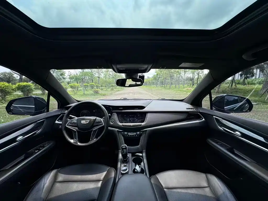 Cadillac XT5 2020 28T luxury model купить на сайте DeffCars