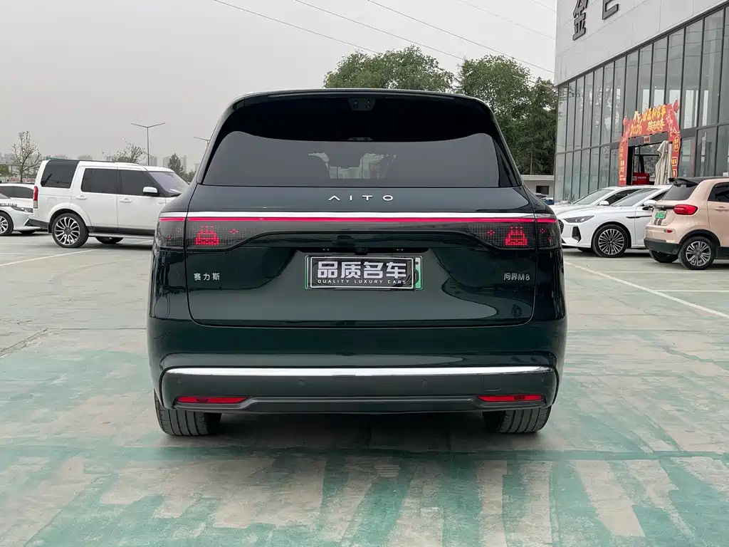 Wenjie M8 2025 extended range Max+ version 53.4kWh 6-seater version (192-line lidar) купить на сайте DeffCars