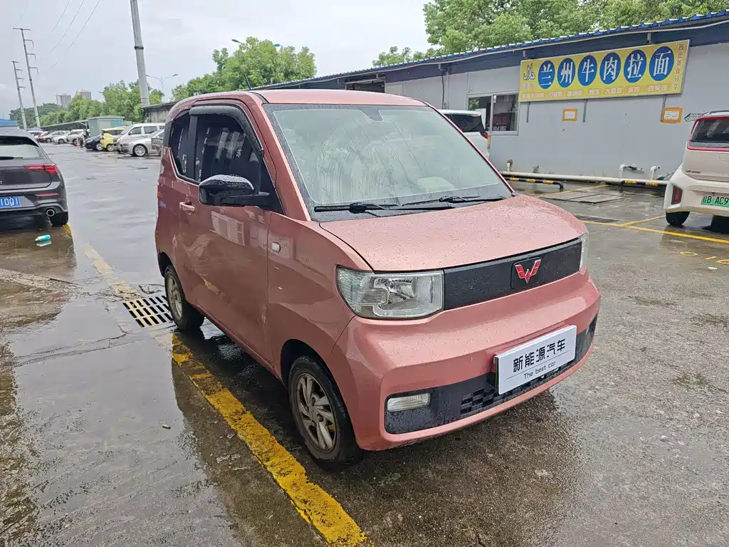 Hongguang MINIEV 2020 Yuexiang model lithium iron phosphate купить на сайте DeffCars