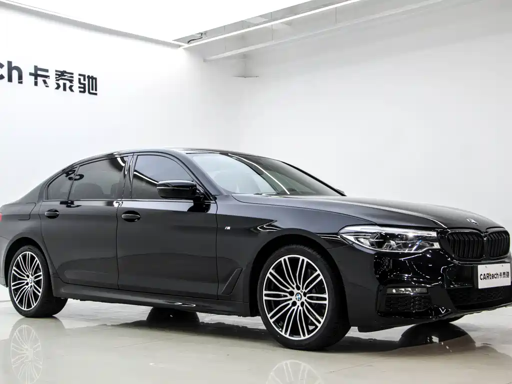 BMW 5 Series 2019 530Li Leading M Sports Package купить на сайте DeffCars