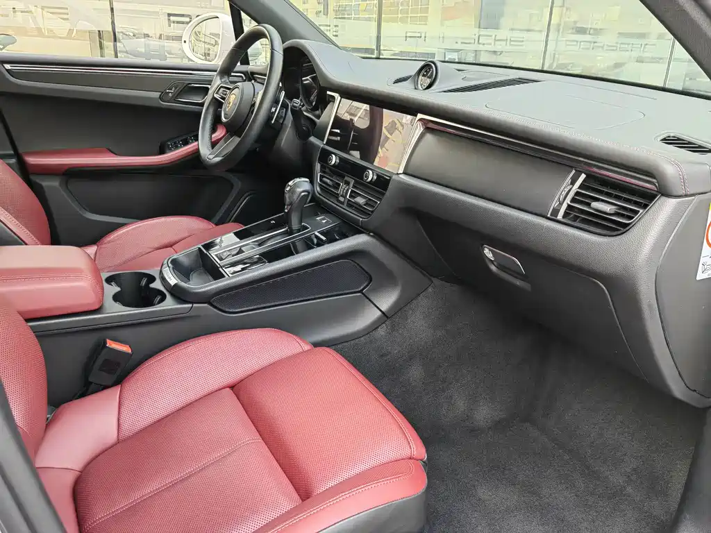 Macan 2021 Macan 2.0T купить на сайте DeffCars