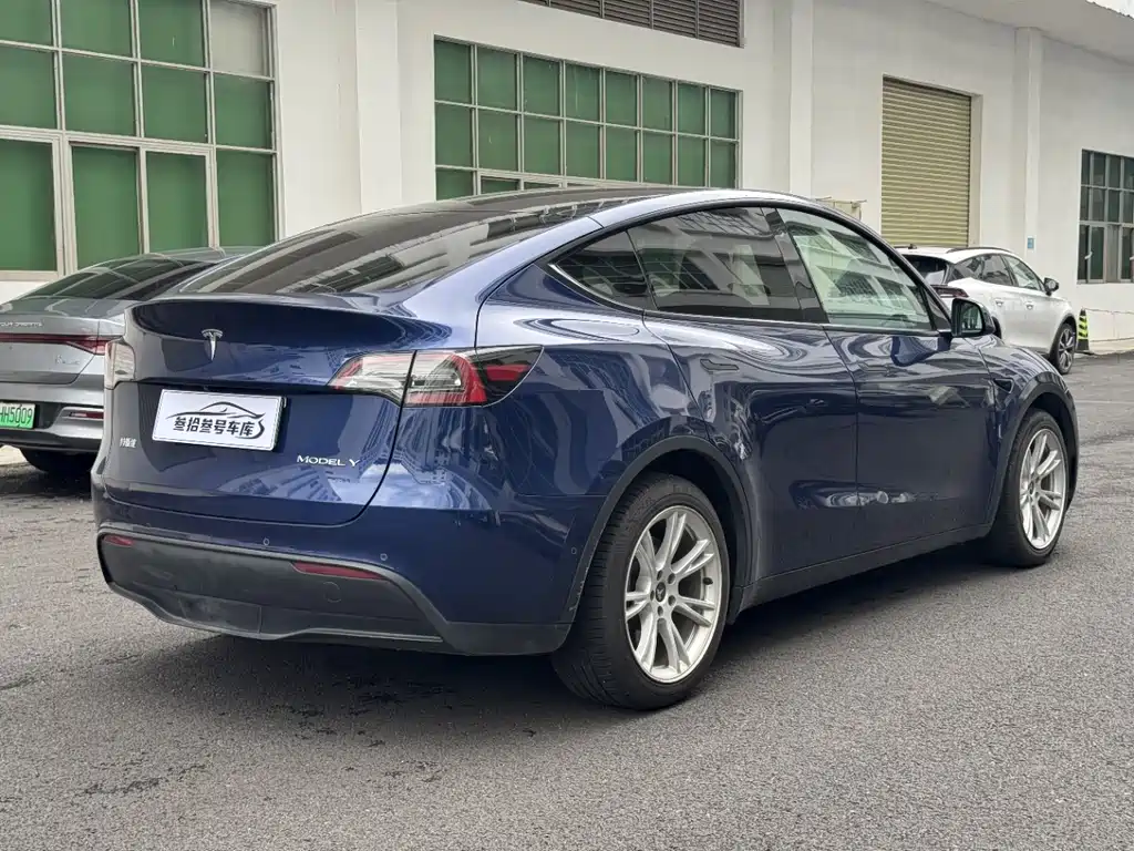 Model Y 2022 rear-wheel drive version купить на сайте DeffCars
