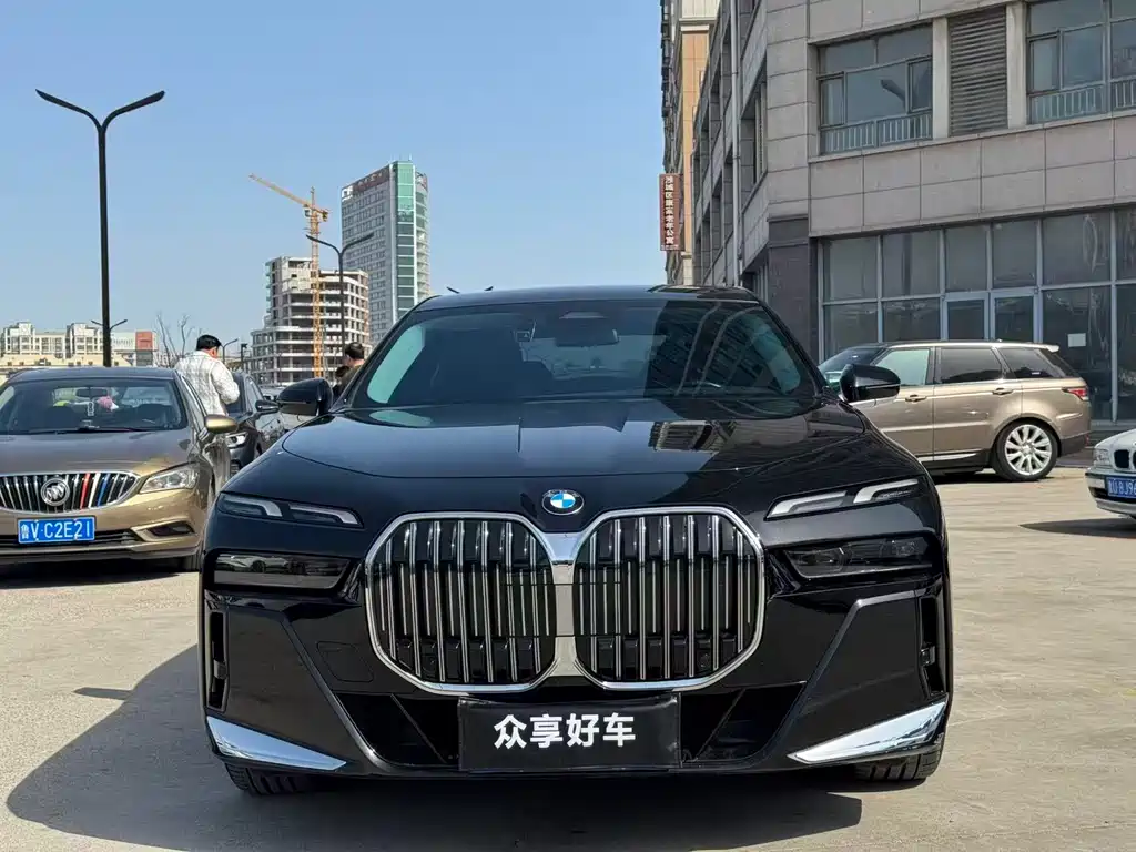 BMW 7 Series 2023 735Li M Sports Package купить на сайте DeffCars