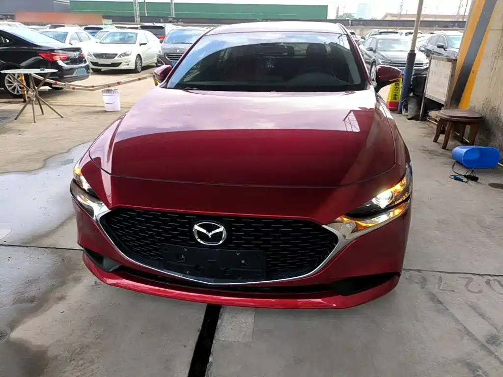 Mazda3 Angkesela 2020 1.5L Automatic Quality Sunroof Edition купить на сайте DeffCars