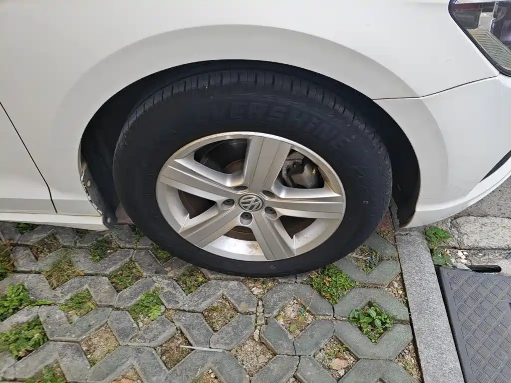 LAMANDO 2018 230TSI DSG Fashion Edition купить на сайте DeffCars