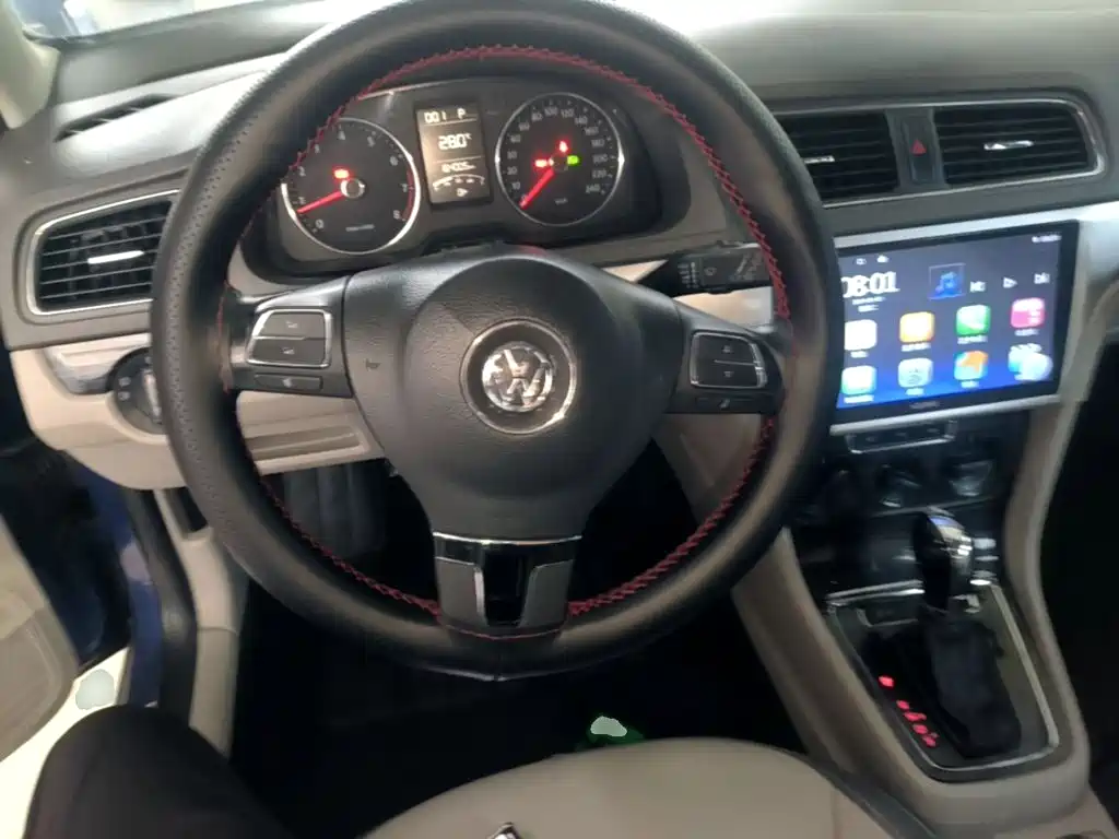 Gran Lavida 2013 1.4TSI Automatic Comfort Edition купить на сайте DeffCars