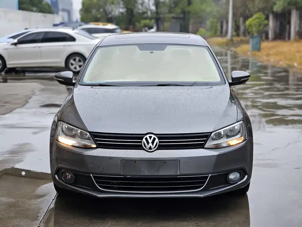 Sagitar 2012 1.4TSI automatic luxury model купить на сайте DeffCars