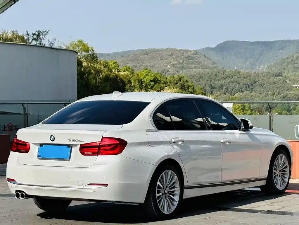 BMW 3 Series 2018 320Li Fashion Model купить на сайте DeffCars