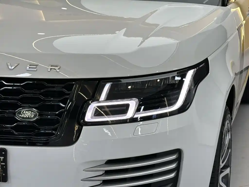 Range Rover 2022 3.0 L6 400PS Honor Creation Extended Edition купить на сайте DeffCars