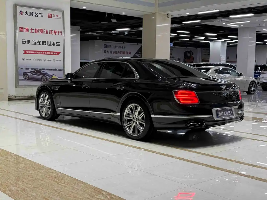 Flying Spur 2022 4.0T V8 Standard Edition купить на сайте DeffCars