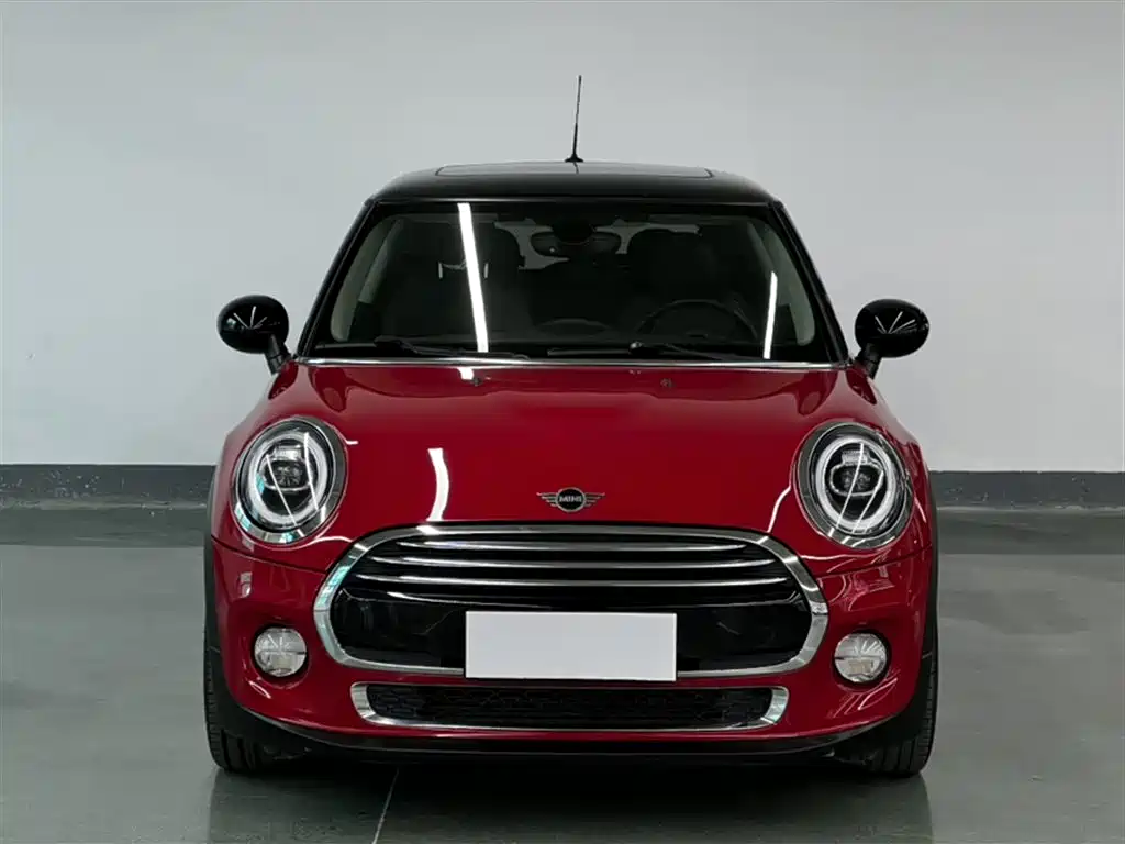 MINI 2018 1.5T COOPER Artist купить на сайте DeffCars