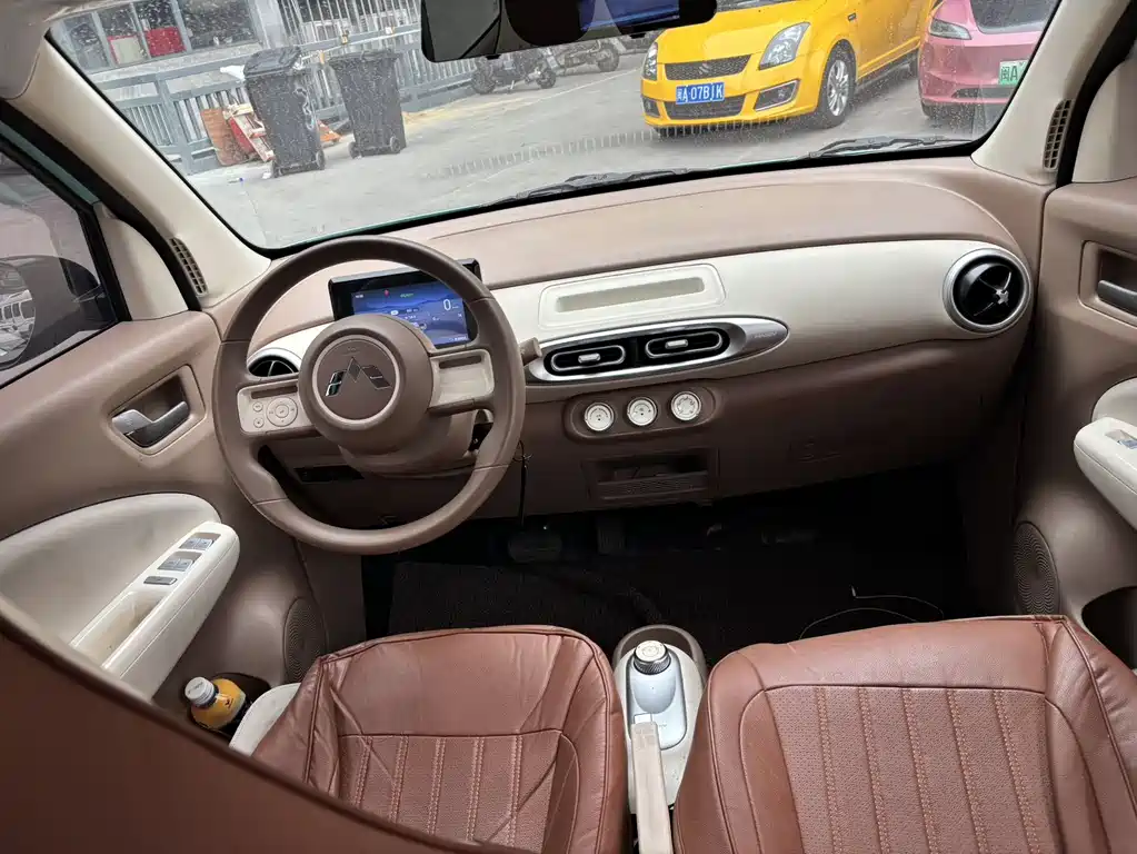 Hongguang MINIEV 2025 fourth generation four-door version advanced model купить на сайте DeffCars
