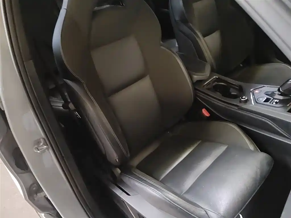 Lynk & Co 01 2023 1.5TD EM-F PM купить на сайте DeffCars