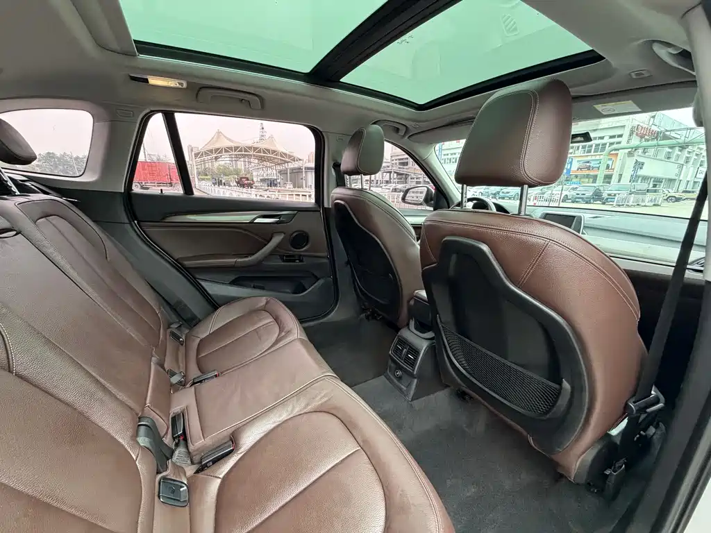 BMW X1 2018 sDrive18Li Exclusive Model купить на сайте DeffCars