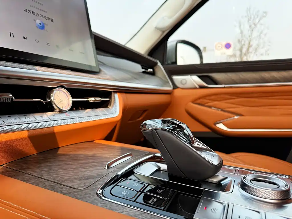 Tank 500 New Energy 2023 Hi4-T купить на сайте DeffCars