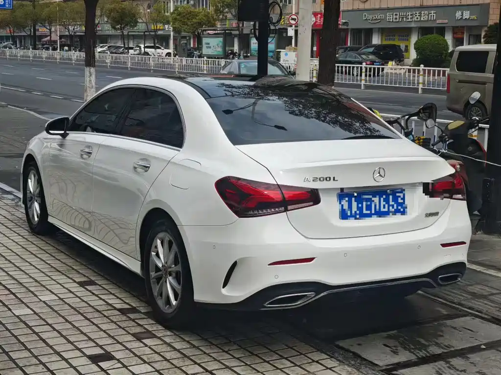 Mercedes-Benz A-Class 2021 A 200 L Sports Sedan Fashionable купить на сайте DeffCars