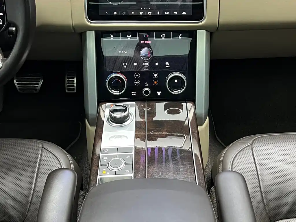 Range Rover 2021 3.0 L6 Legend Extended Classic Edition купить на сайте DeffCars