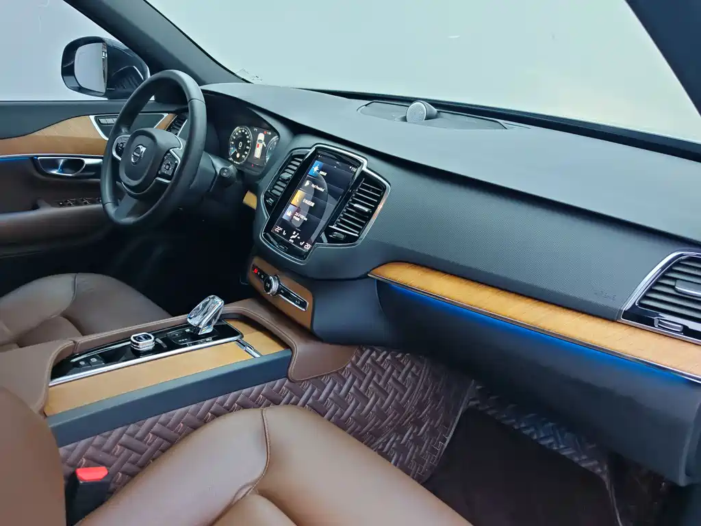 Volvo XC90 2022 B6 Zhiyi Luxury Edition 7 seats купить на сайте DeffCars