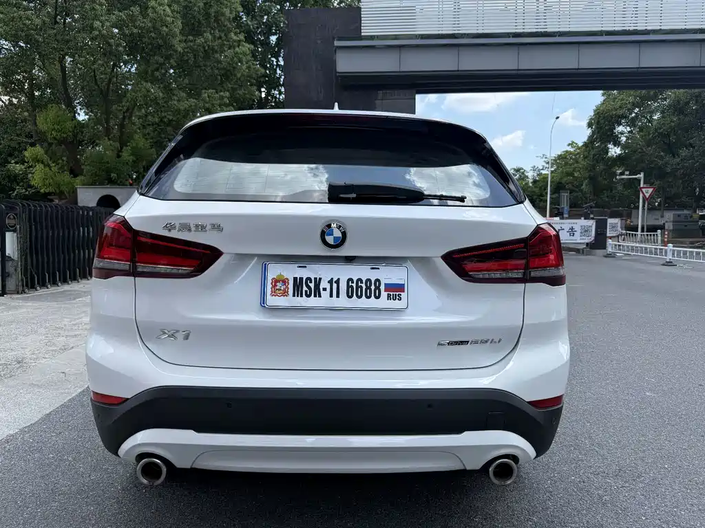 BMW X1 2022 sDrive25Li Leading Model купить на сайте DeffCars