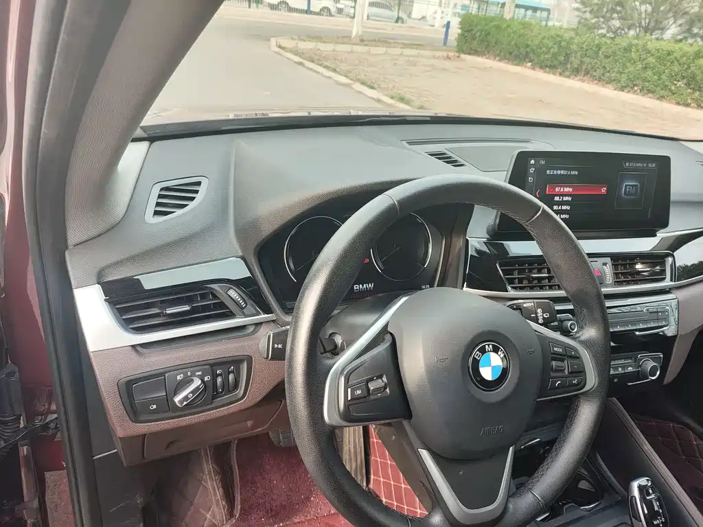 BMW X1 2022 sDrive20Li Fashion Model купить на сайте DeffCars